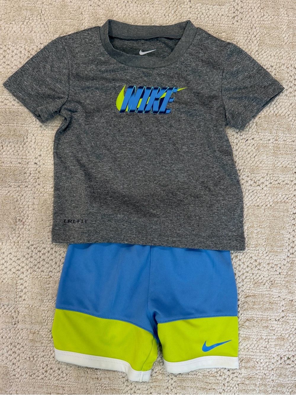 Nike Dri-FIT 24M Toddler 2pc Shorts Set NWOT Gray Blue Lime